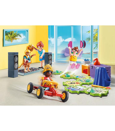 playmobil-70440-kids-club
