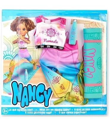 nancy-un-dia-de-yoga-surtido