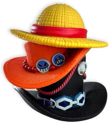 hucha-one-piece-pila-de-sombreros-luffy