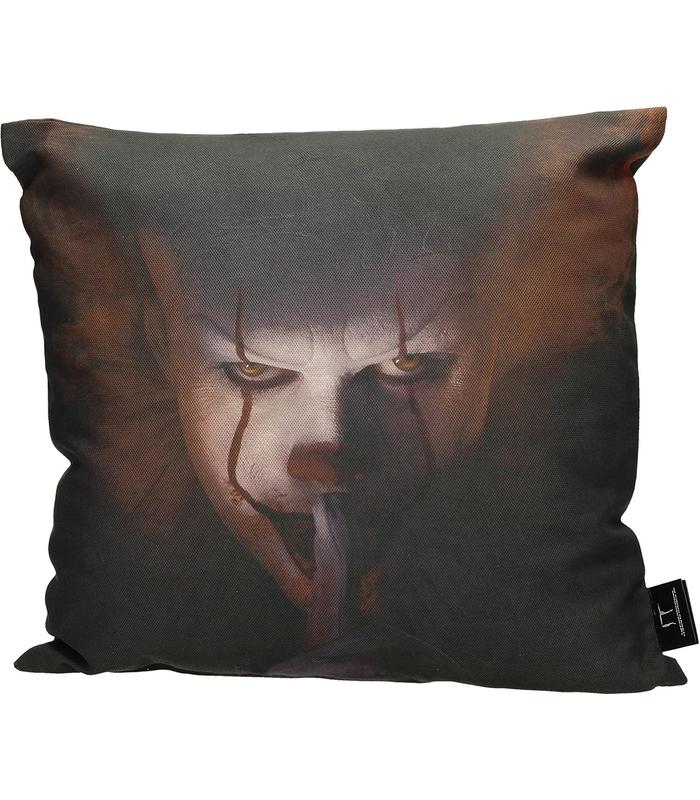 cojin-cuadrado-pennywise-shut-up-it-201